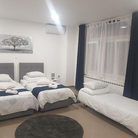 Marko Airport Rooms Велика-Горица Экстерьер фото